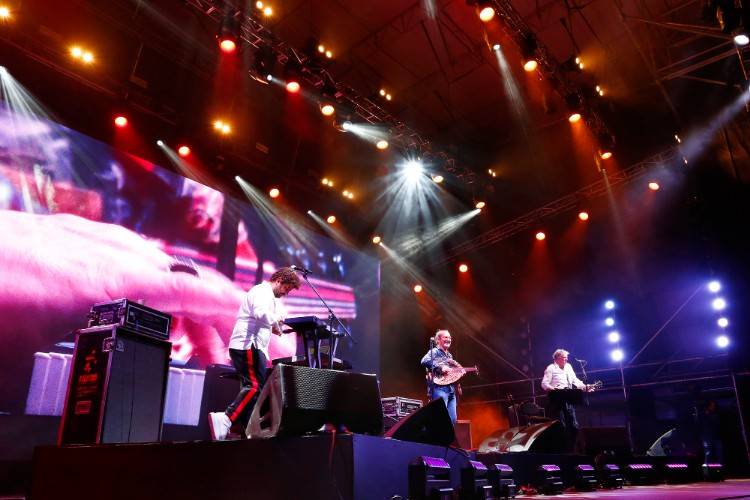 Raï argelino, guitarra y jazz en el primer domingo del FIC 50 