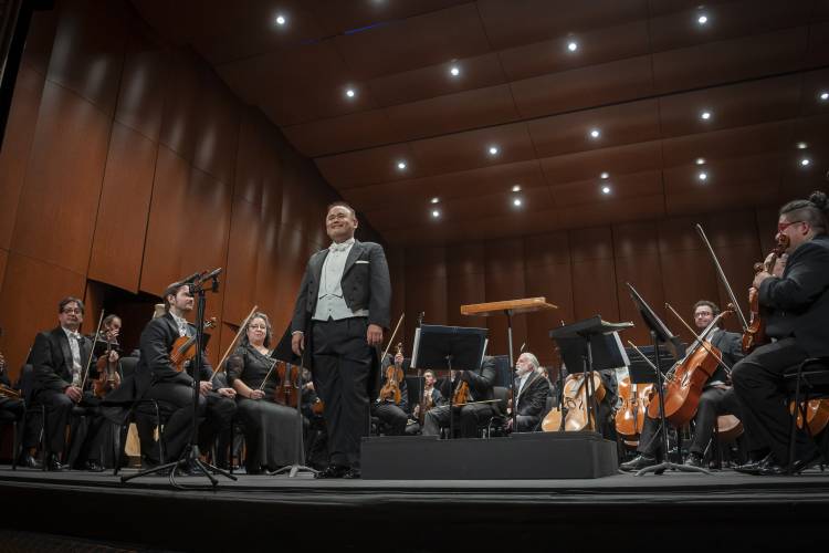 Javier Camarena, Jóvenes Zapateadores y Channel One System conquistan el 53 FIC 