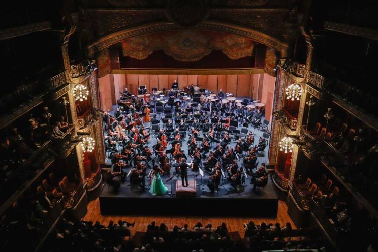 De lo clásico a lo contemporáneo, así se vivió la penúltima noche cervantina en el FIC 50