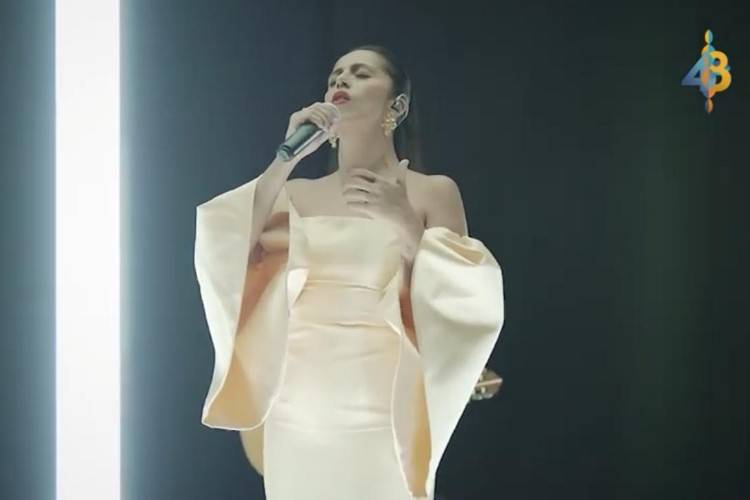 VOCES VIRTUOSAS DEL MUNDO CAUTIVARON EN EL FIC 48